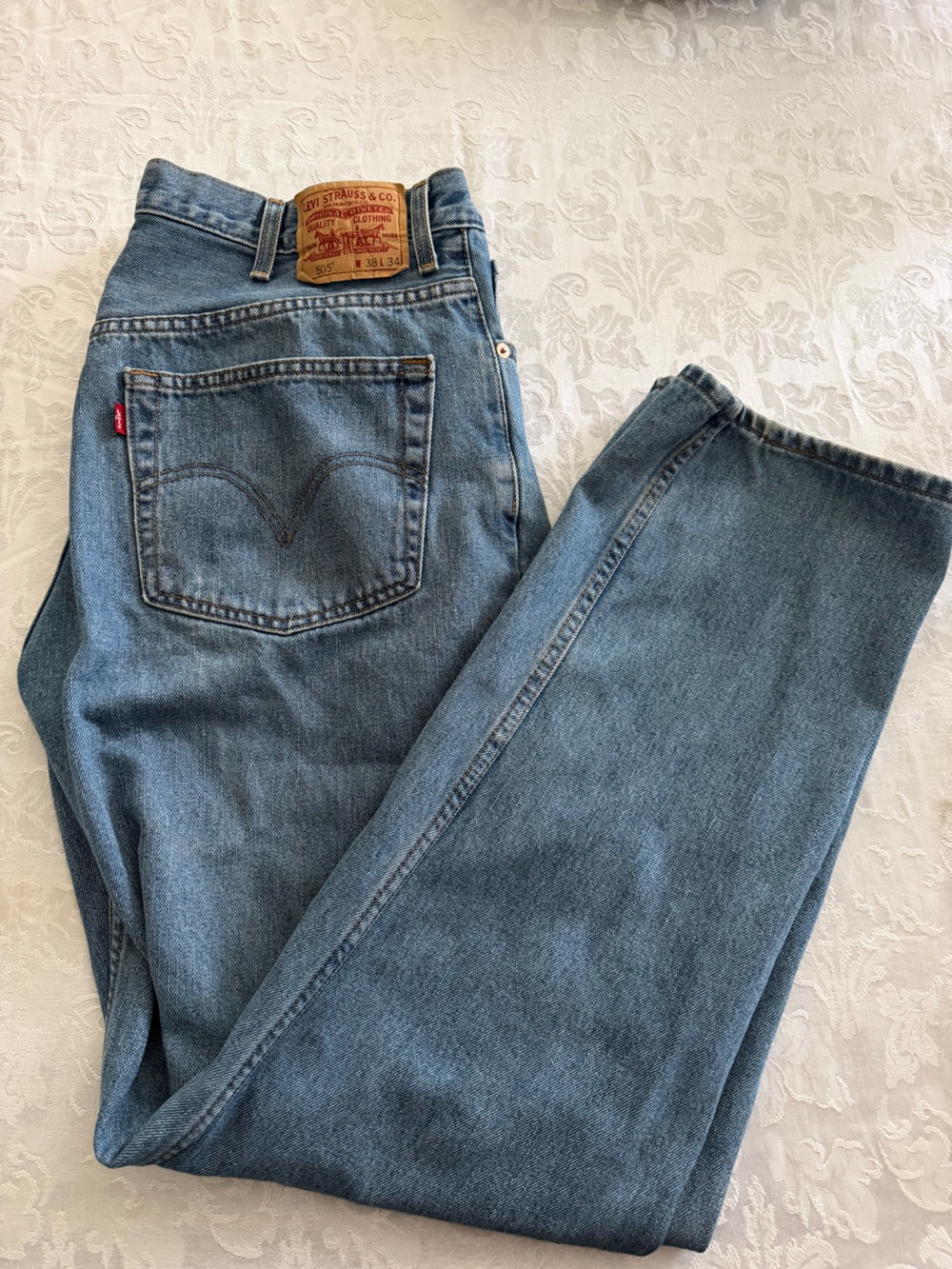 Levi's Men's Light Blue Relaxed Fit Jeans